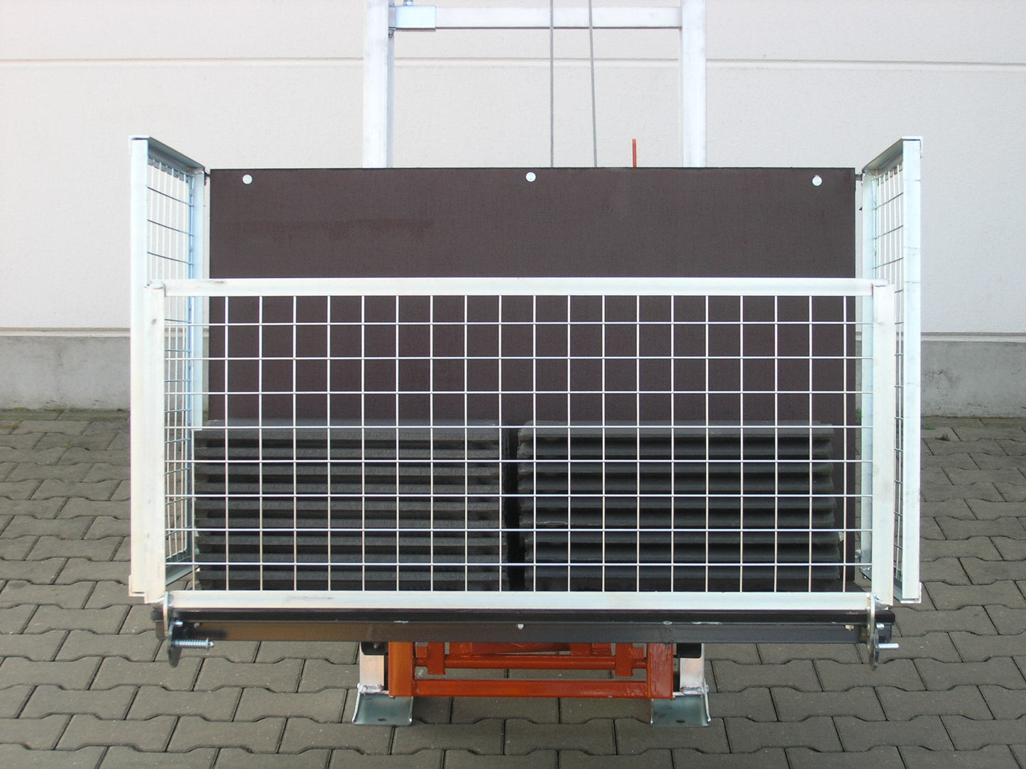 Langgut-Pritsche 110 x 44 x 70 cm (B x T x H)