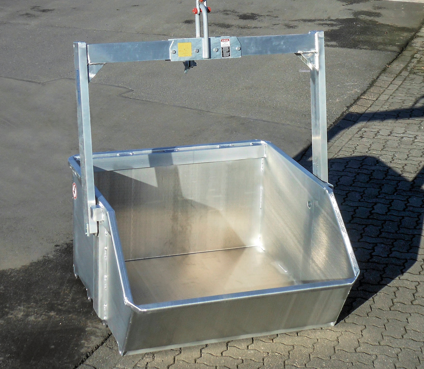 Alu-Kippmulde KM 1000 kg / 1000 l